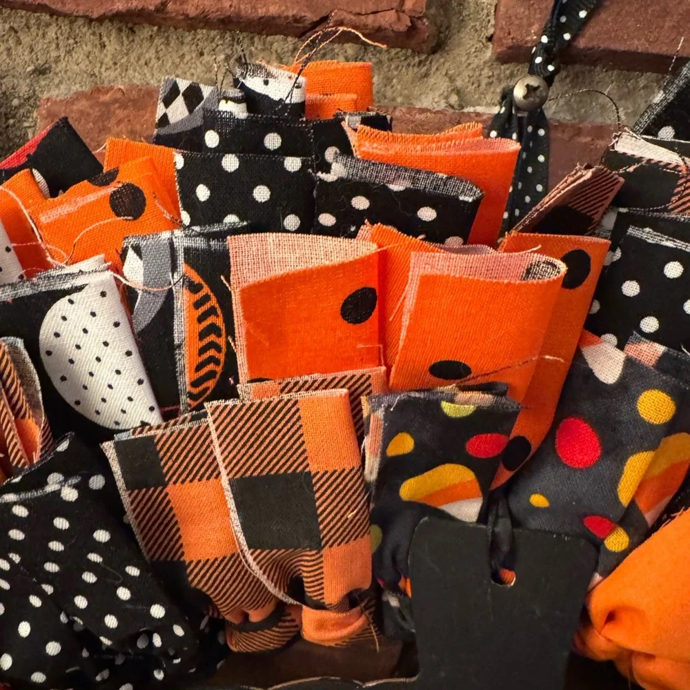 Retro Pumpkin Halloween Rag Wreath